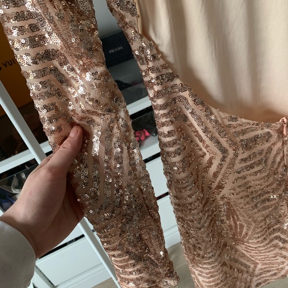 Backless sequin dress - Champagne colour - Picture 4 of 4